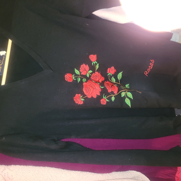 LeRoy Black Knitwear with Red Rose Embroidery - Picture 1 of 5